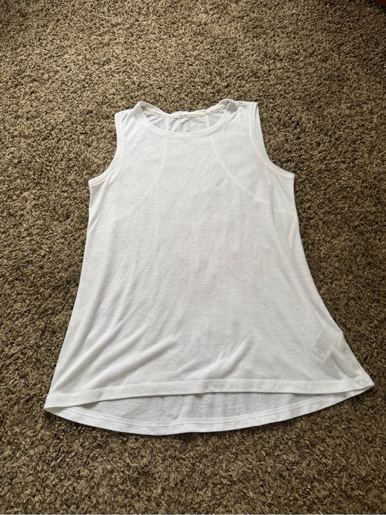 Calvin Klein Performance Tops - Calvin Klein Performance White Sleeveless Tank - Breathable Active Layer